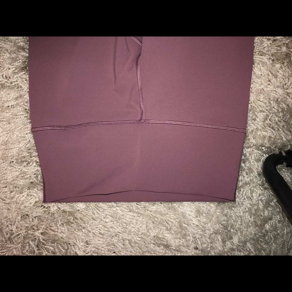 Pink/Mauve Lululemon Wunder Under Crops Sz 6 - Picture 2 of 4